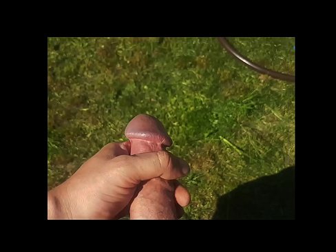 ❤️ Panas cewek cantik nemu dheweke Jambon pus bajingan lan cums karo muncrat ing taman panas ❤ Video porno ing kita
