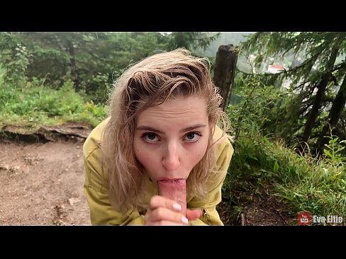 ❤️ Girl swallows cum sawise bukkake umum - Eva Elfi ❤ Video porno ing kita